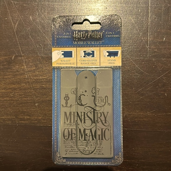Harry Potter Mobile Wallet Universal | 3 In 1 |Cord Keeper & Stand - Picture 1 of 2